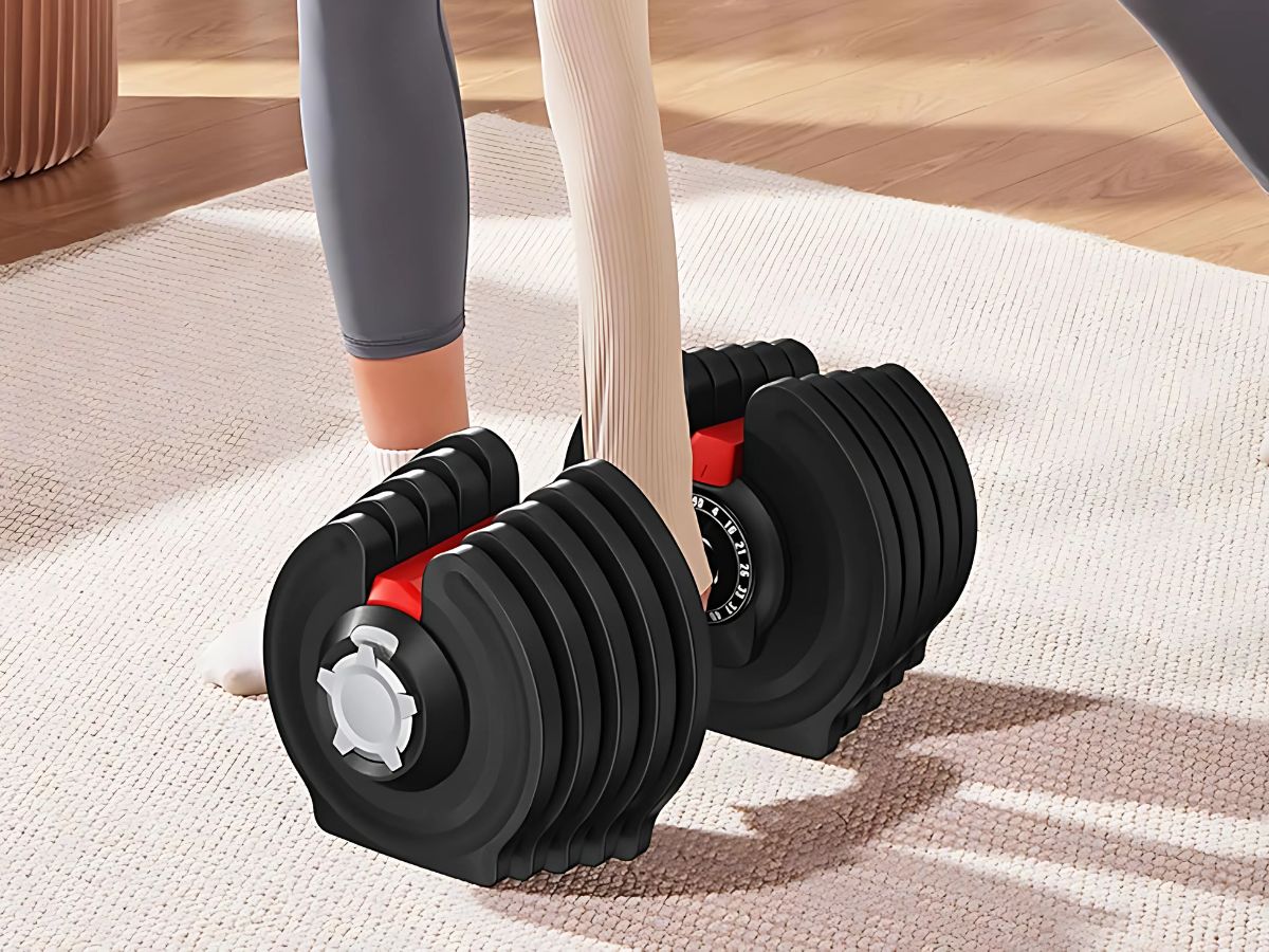 $70 Off Adjustable Dumbbells Set on Amazon + Free Shipping | Easily Adjust from 3-40lbs!