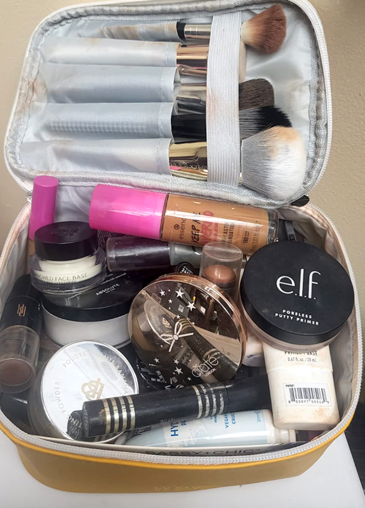 open makeup bag 