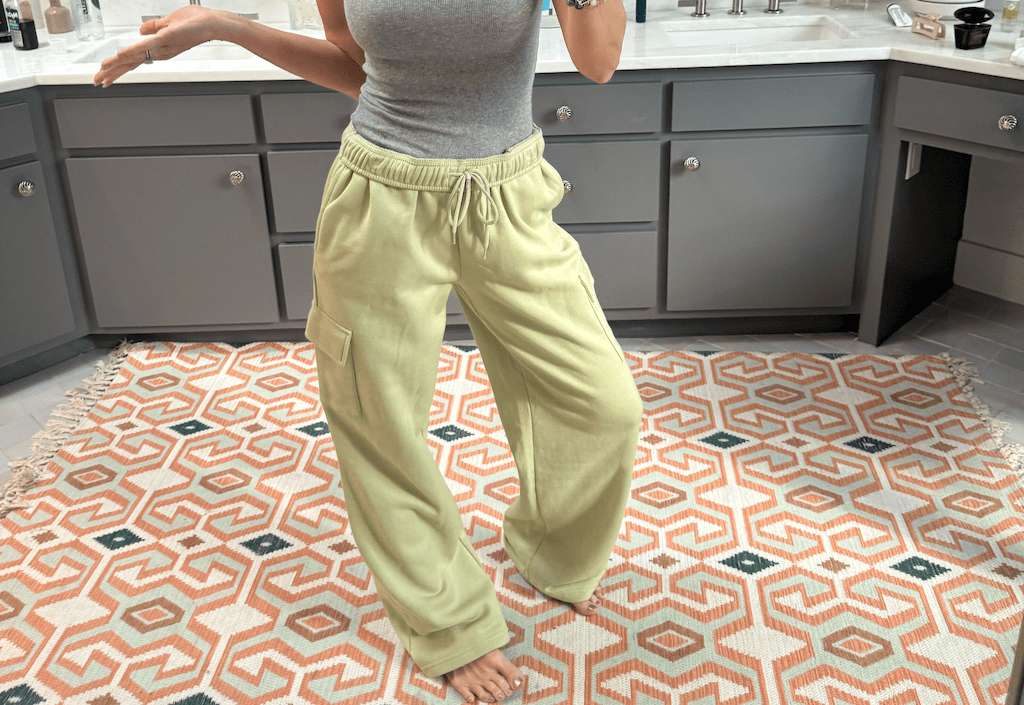 woman wearing no boundaries cargo pants 