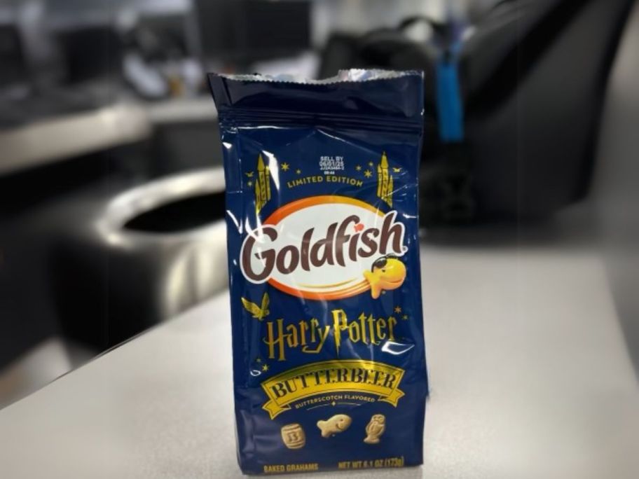 Goldfish Harry Potter Butterbeer Graham Cookies on desk