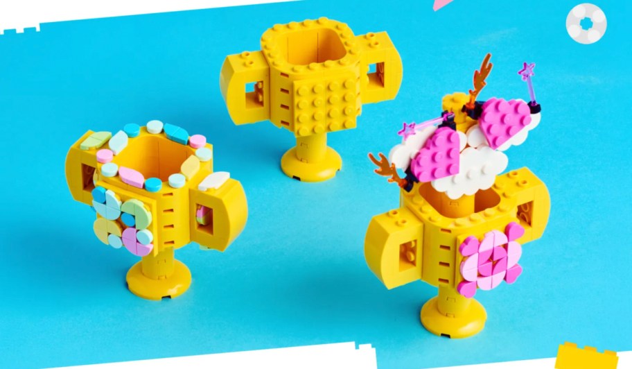 mini friendship LEGO trophy 