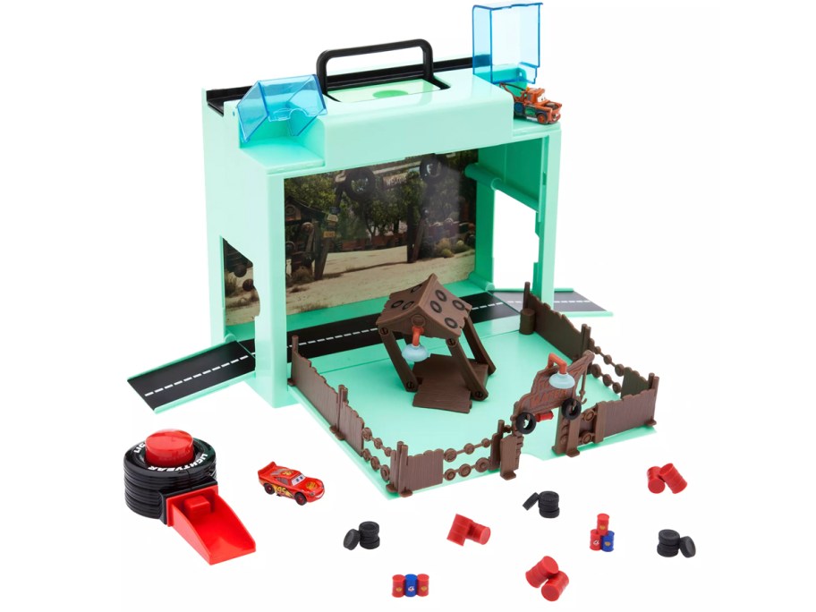 mater playset with cars