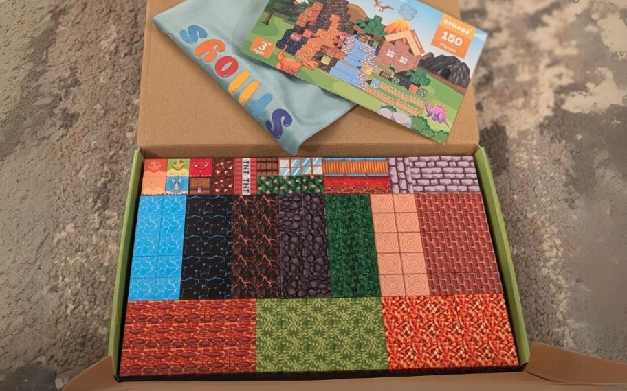 150 piece magnetic block set in product box