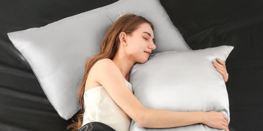 Silk Pillowcase Only $4 on Amazon | Great for Skin & Hair