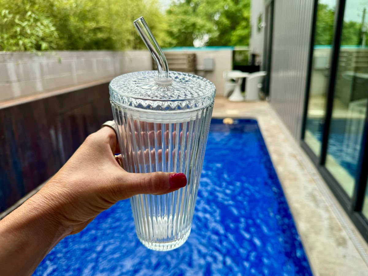 These Walmart Glass Tumblers Look Way More Expensive Than $5