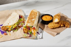 NEW Taco Bell Crispy Chicken Menu Items Drop June 17th!