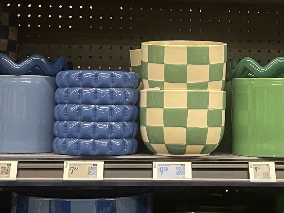 planters on shelf in store