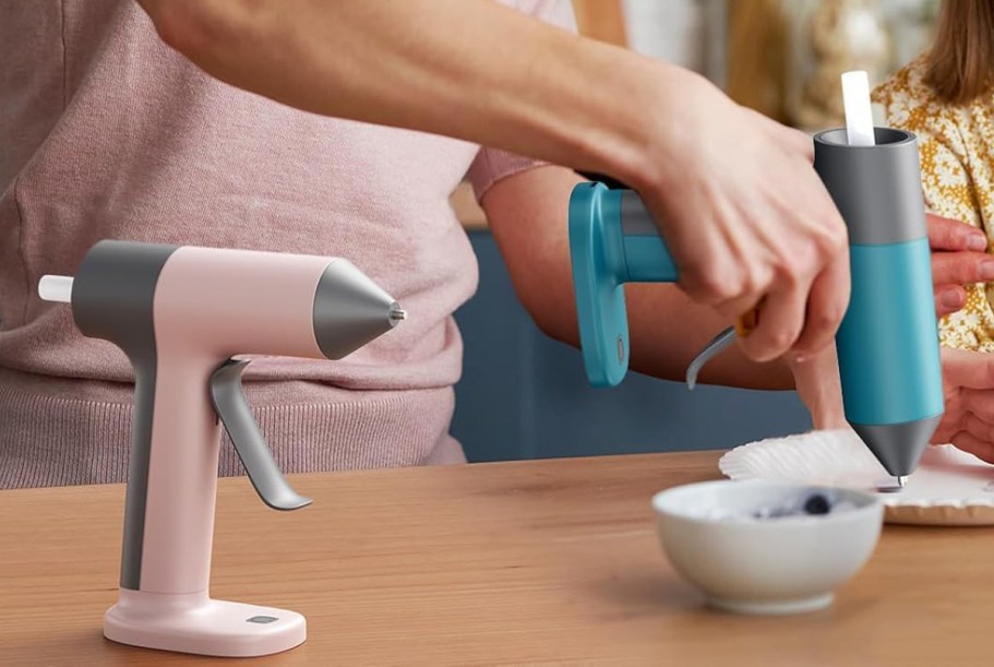 Cordless Hot Glue Gun w/ 20 Glue Sticks Just $9.90 on Amazon (Reg. $20)