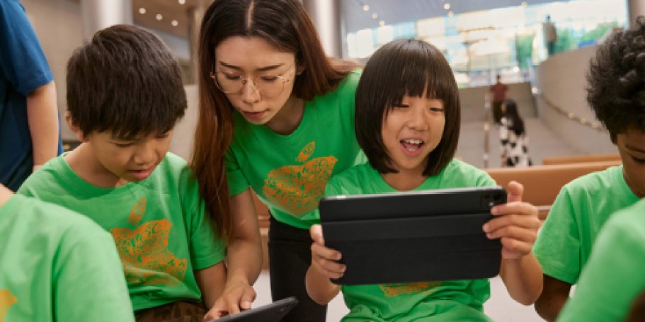 Apple Stores Are Hosting Free Summer Camps for Kids!