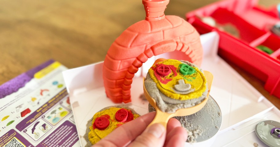 Kinetic Sand Pizza Playset Only $9 on Amazon (Reg. $21)