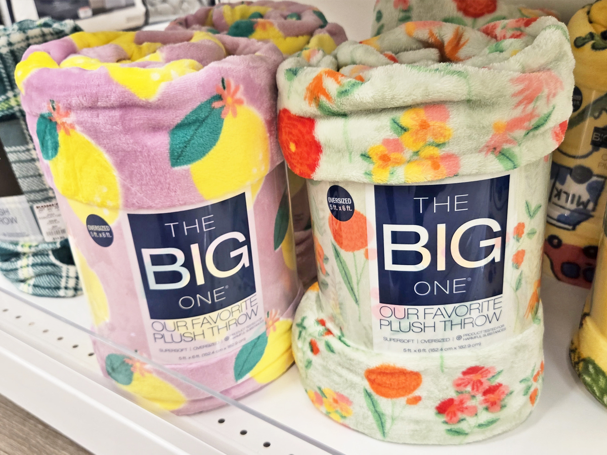 Kohl's Big One Throw Blankets Just $7.64 Shipped (Regularly $15) | Hip2Save