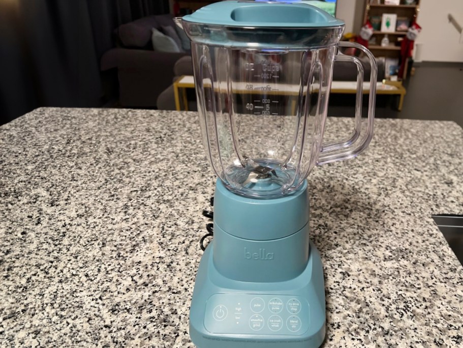 Bella Countertop Blender Only $14.99 Shipped (Reg. $40)