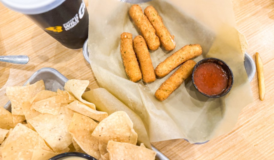 Last Day: Buffalo Wild Wings Bottomless Apps for FOUR People Just $9.99!