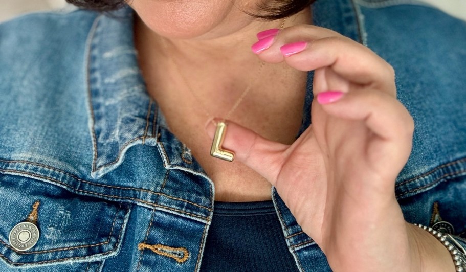 25 Amazon Stocking Stuffers Under $10 (All Arrive in Plenty of Time for Christmas!)