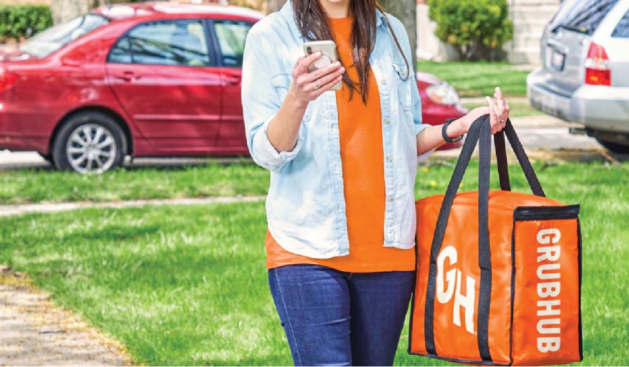 grubhub driver delivering food