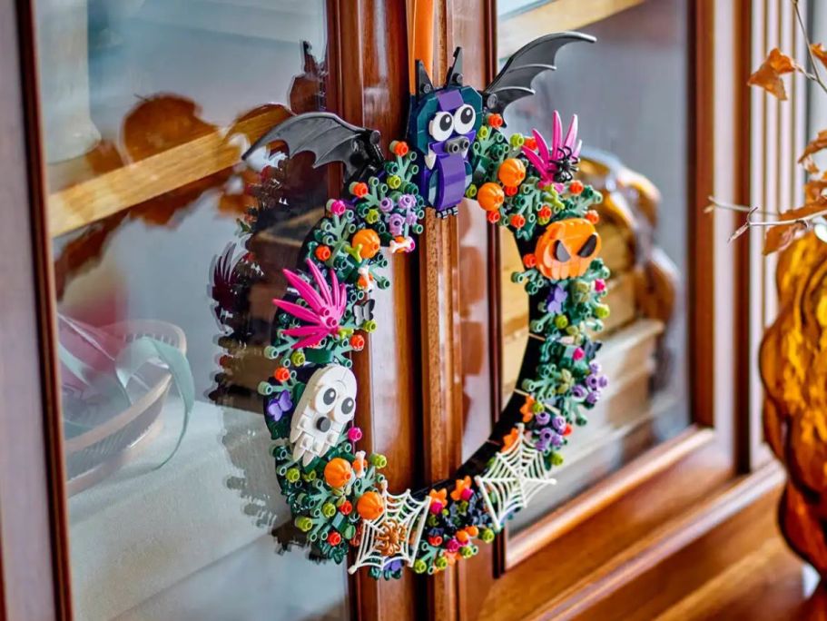 Build Your Own Spooky Decor with this LEGO Halloween Wreath