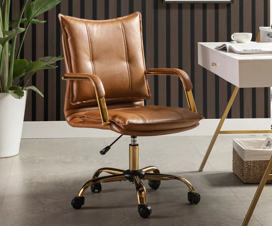 brown leather office chair 