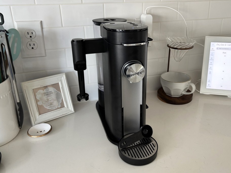 black ninja single serve coffee maker on kitchen counter