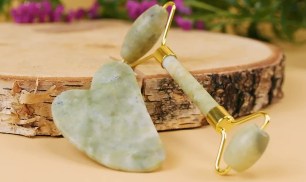 Gua Sha & Jade Roller Set Only $3.74 Shipped for Amazon Prime Members (Reg. $14)