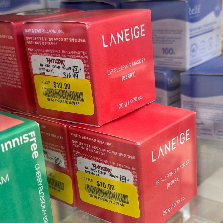 boxes of lip sleeping mask