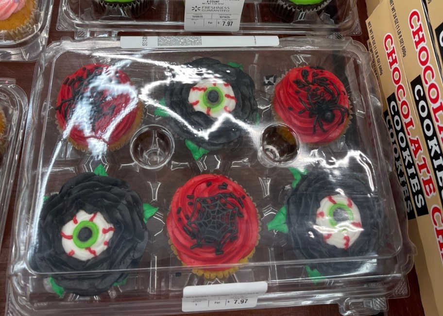 eyeballs and spiders decorated halloween cupcakes