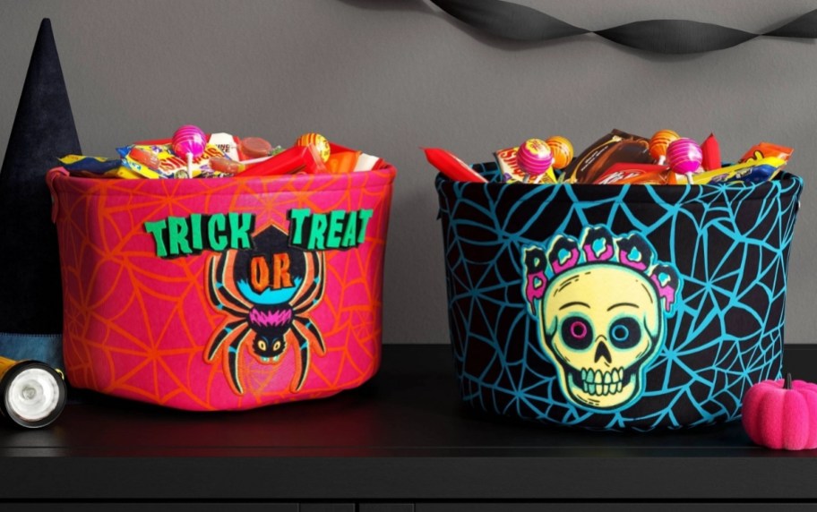 spider and skull halloween treat buckets