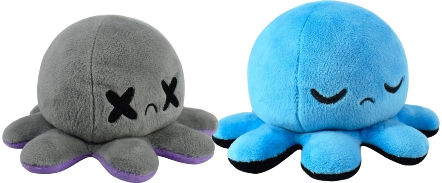 gray and blue tee turtles