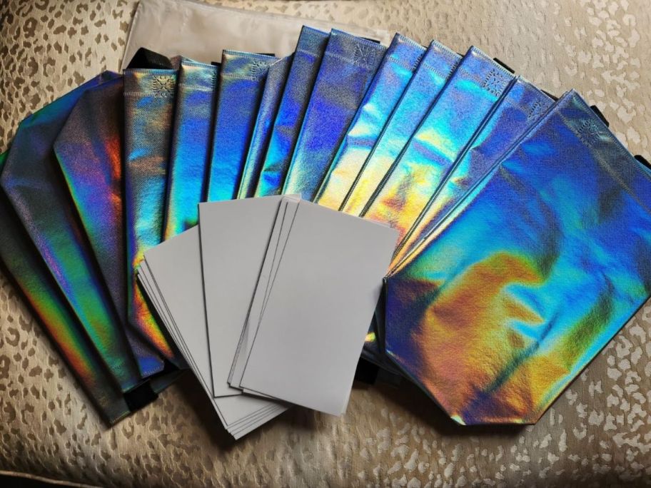 15 Iridescent gift bags displayed