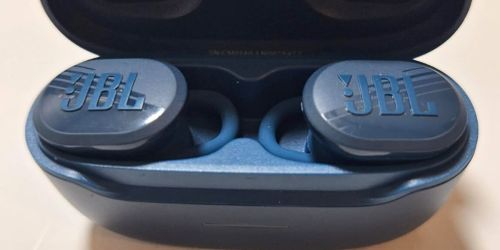 JBL Wireless Sport Earbuds w/ Charging Case Only $29.99 Shipped (Reg. $90)