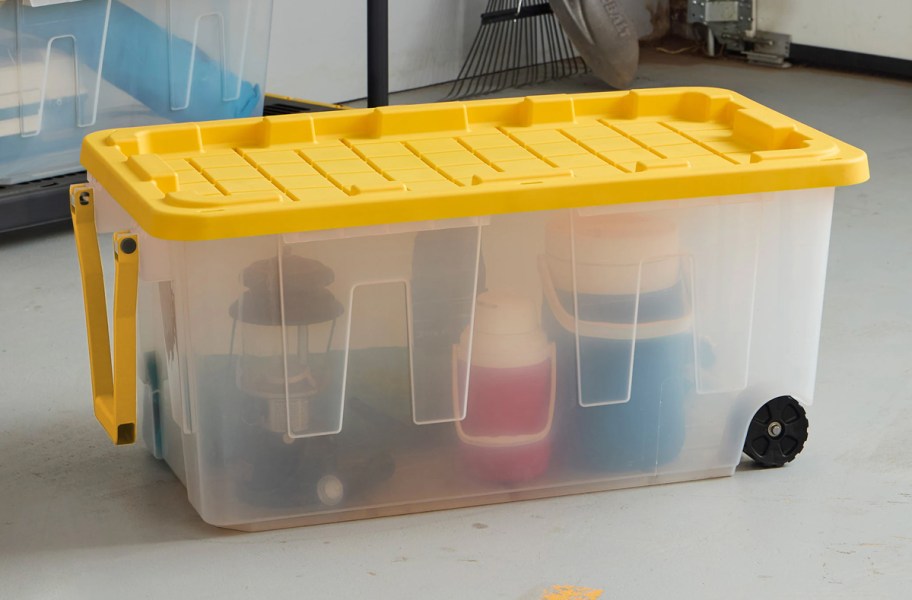 Project Source Commander 40-Gallon Rolling Storage Tote