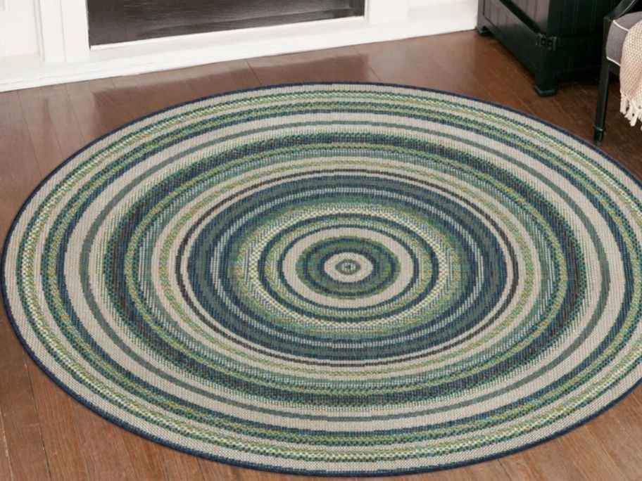 Beachcrest Home Tavion Round Geometric Indoor / Outdoor Rug