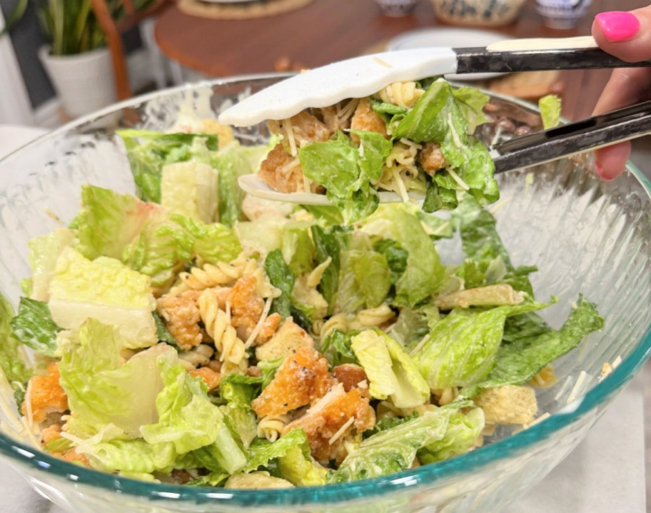 caesar salad with pasta and nuggets