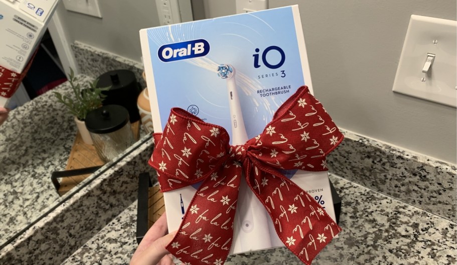 Oral-B Electric Toothbrush Only $15.99 Shipped After Walgreens Rewards (Regularly $110)