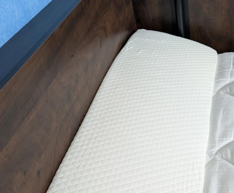 wedge pillow filling headboard gap