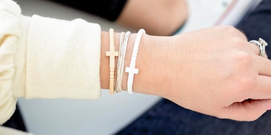 Multicolor Silicone Cross Bracelets 25-Pack Only $24.99 on Amazon – Great Stocking Stuffers!