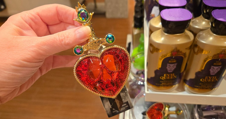 Bath & Body Works Evil Queen Pierced Heart Nightlight Wallflowers Fragrance Plug