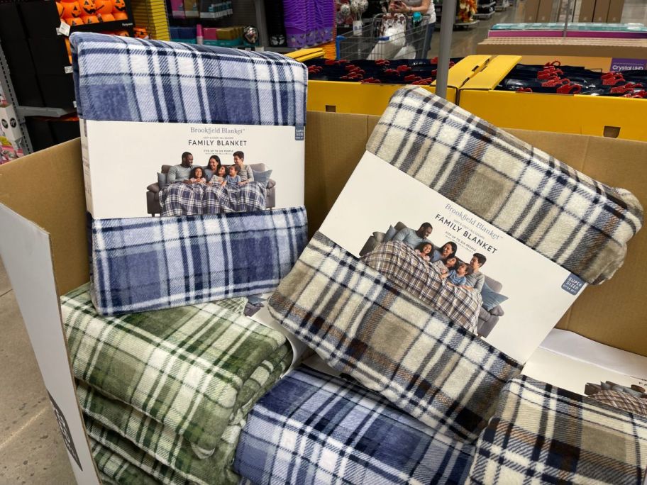 Brookfield Cozy Family Blanket