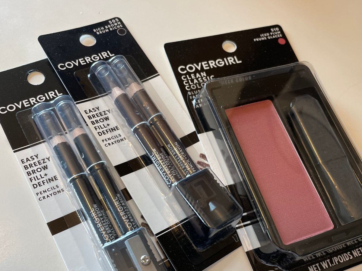*HOT* $15 Worth of Cover Girl Cosmetics Just $1.78 After CVS Rewards!