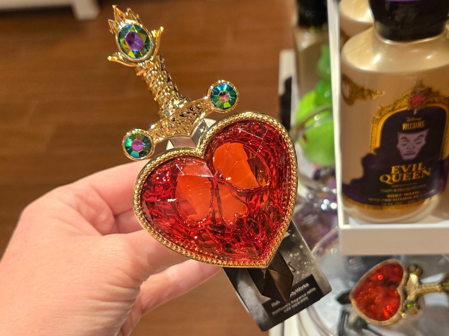 Disney Villains Evil Queen Pierced Heart Pedestal