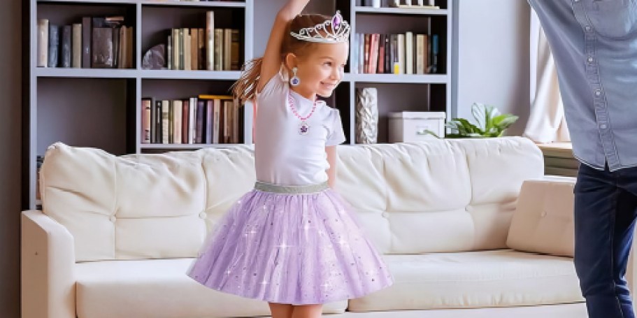 Princess 16-Piece Dress Up Trunk Only $16 on Amazon (Reg. $40)
