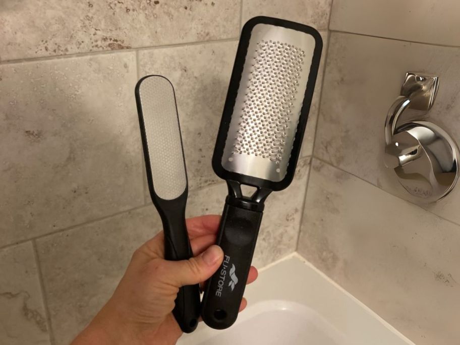 Holding legs in the shower