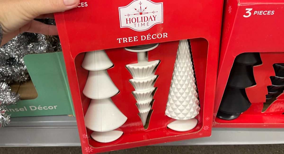 NEW Walmart Dollar Shop Christmas Finds (Gifts & Decor from $1)