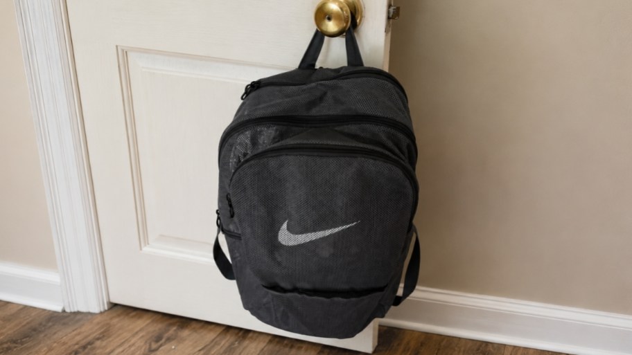 blakc mesh nike backpack