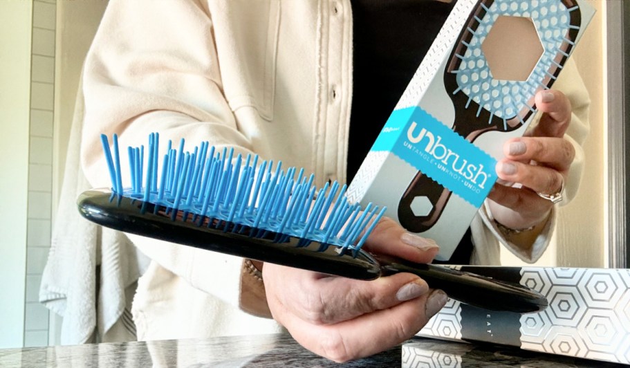 Team-Fave UNbrushes from $13.86 on Amazon (Reg. $22)