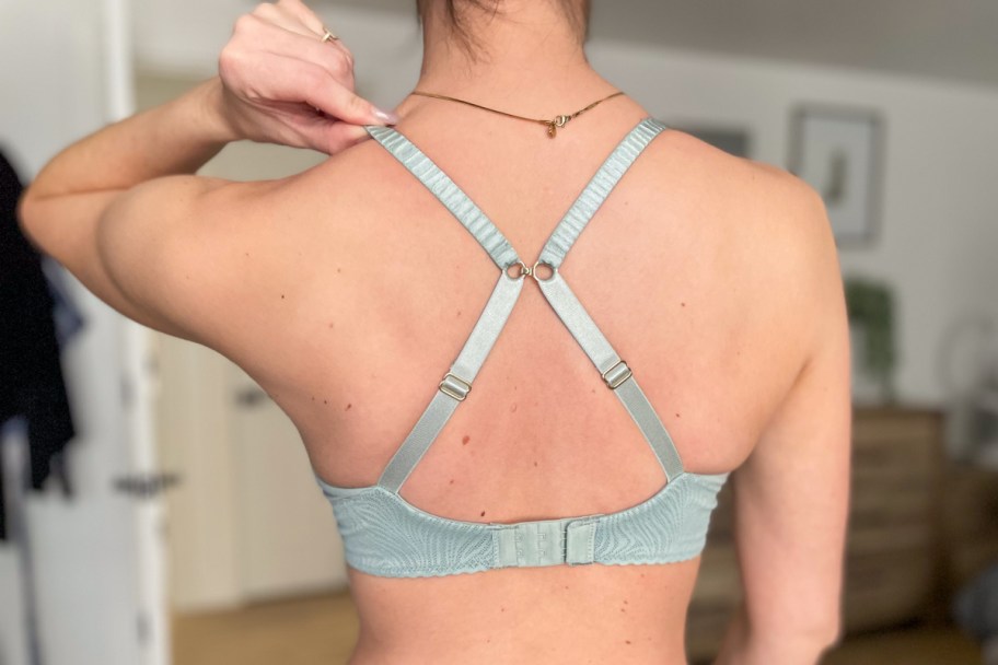 Light grey Chris woman crosses bra