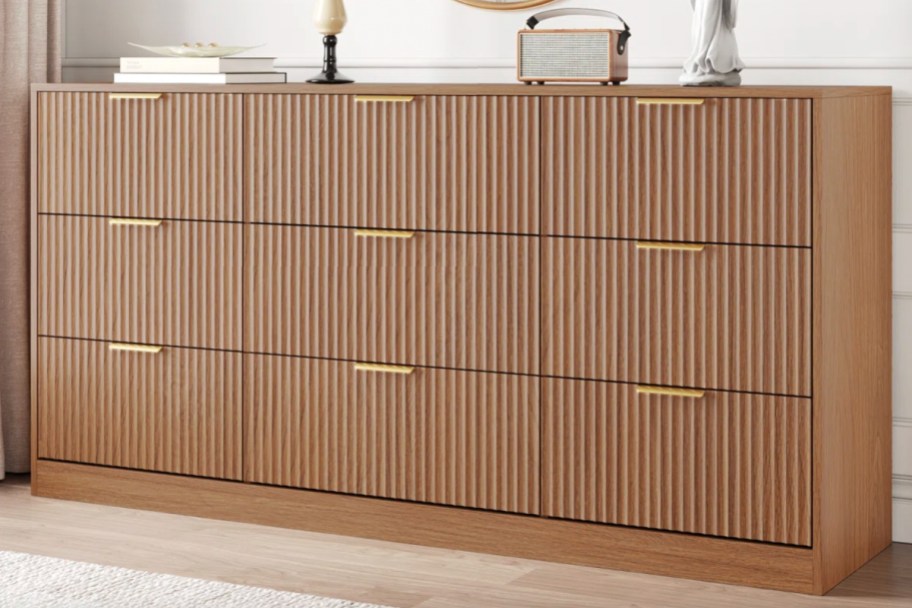 9 drawer fluted dresser