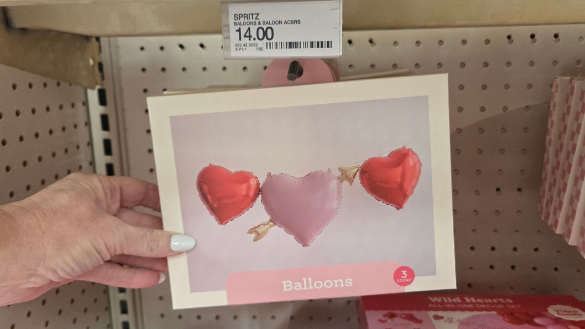 Target Just Dropped the Cutest Valentine’s Day Balloon Decor