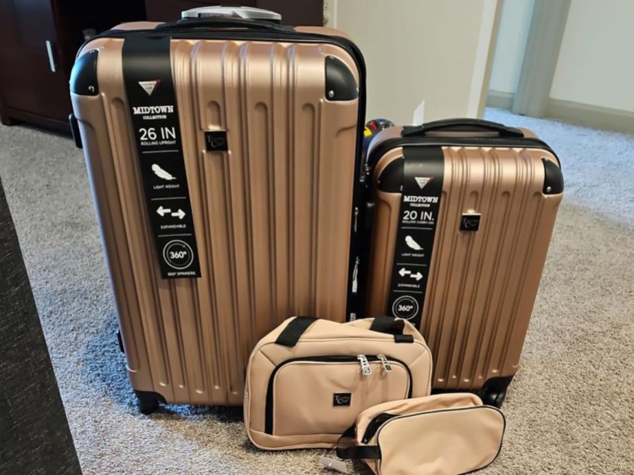 A Kensie 4-Puece Luggage Set