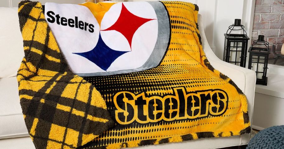 A Stealers NFL Throw Blanket