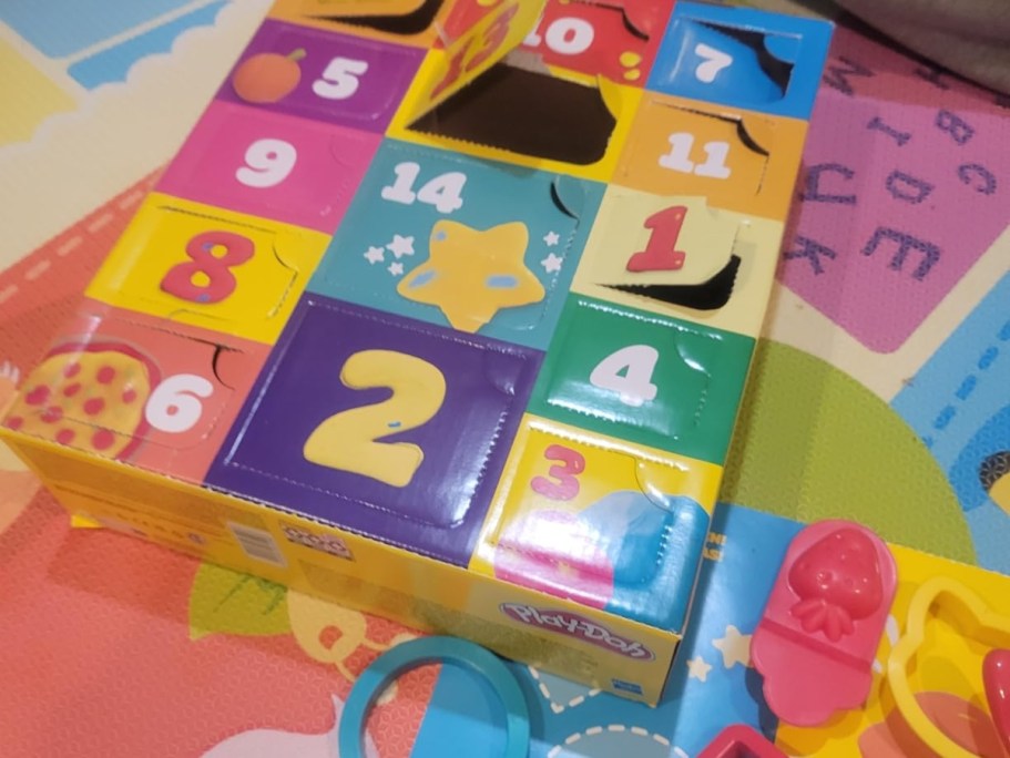 Play-Doh Advent Calendar Only $10.99 on Amazon (Includes 40+ Surprises)